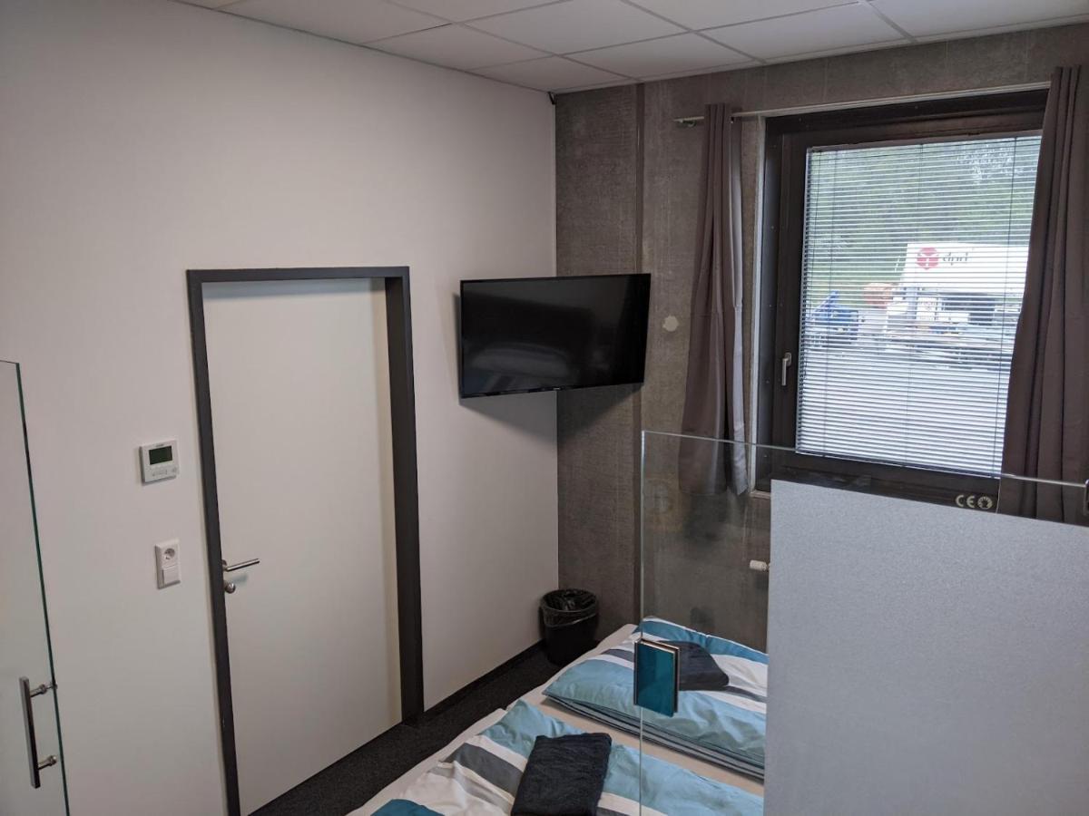 Business-Motel & 24H Selfcheckin Heimsheim 外观 照片