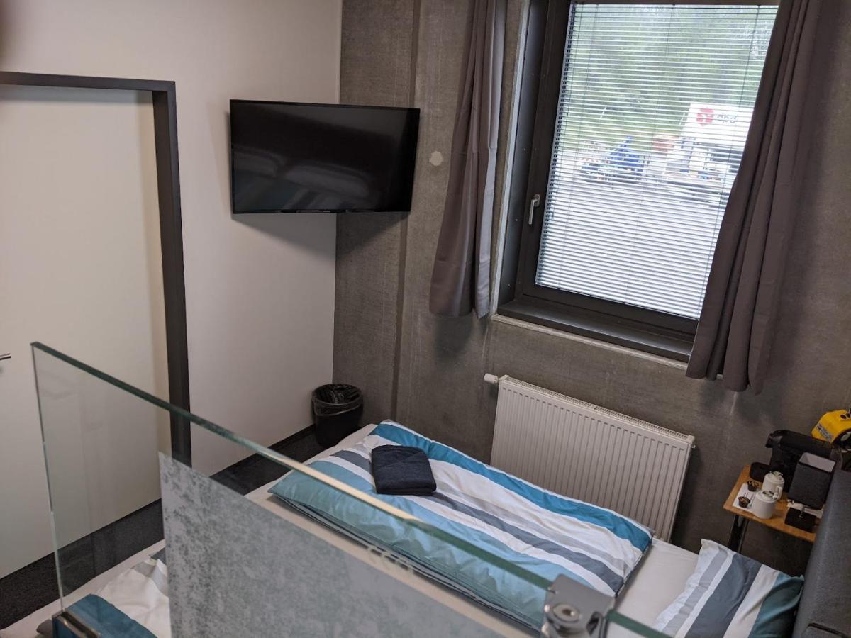 Business-Motel & 24H Selfcheckin Heimsheim 外观 照片