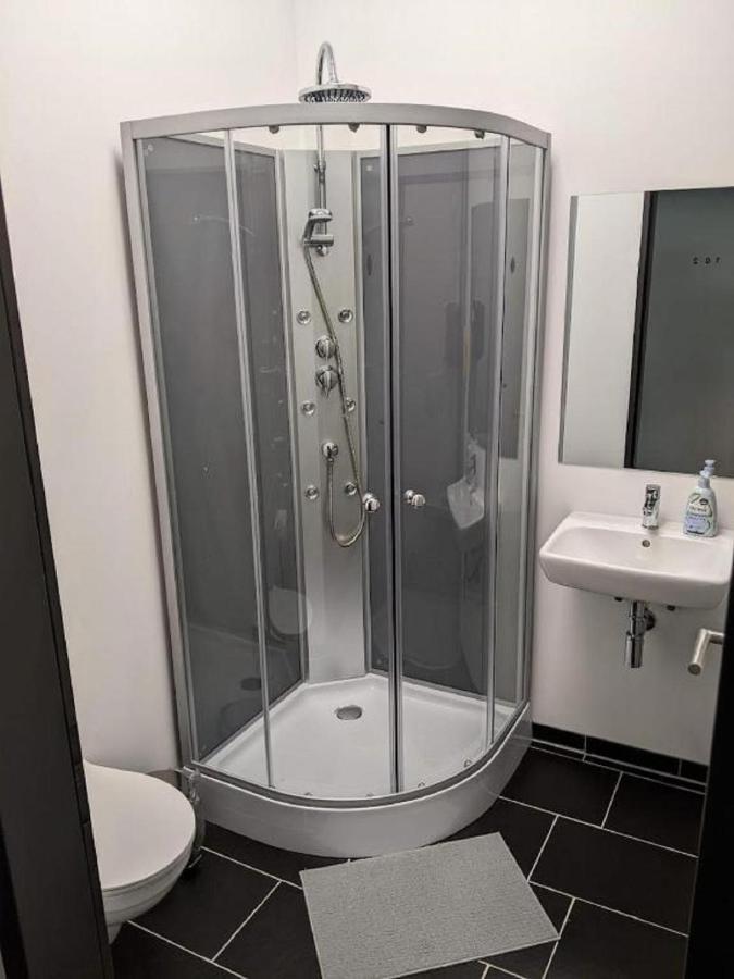 Business-Motel & 24H Selfcheckin Heimsheim 外观 照片