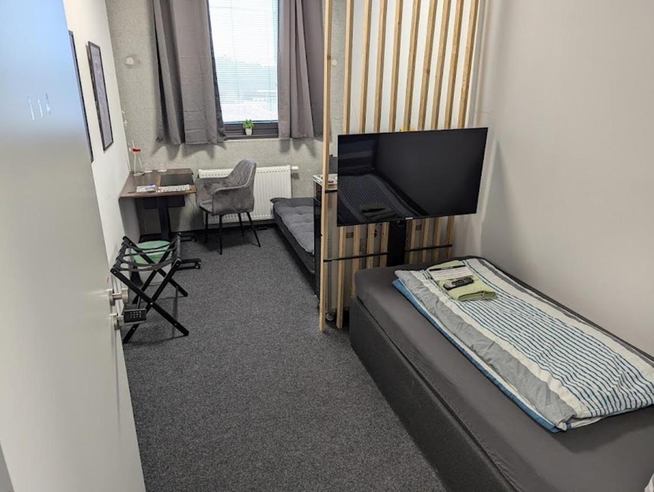 Business-Motel & 24H Selfcheckin Heimsheim 外观 照片