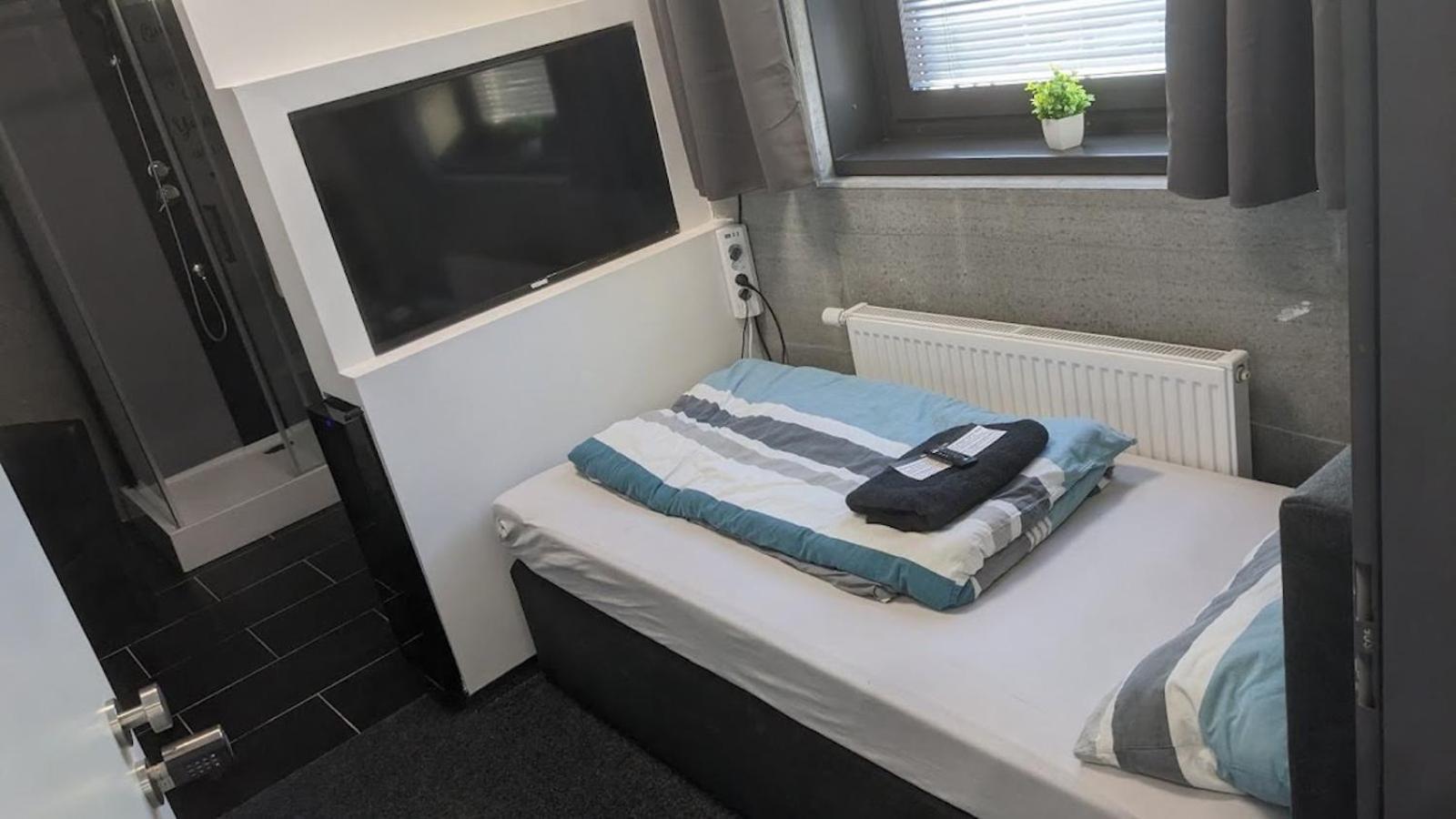 Business-Motel & 24H Selfcheckin Heimsheim 外观 照片